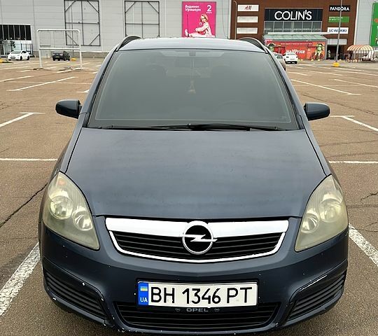 Сірий Опель Зафіра, об'ємом двигуна 1.9 л та пробігом 450 тис. км за 5000 $, фото 1 на Automoto.ua