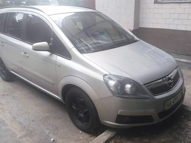 Серый Опель Зафира, объемом двигателя 0 л и пробегом 287 тыс. км за 5700 $, фото 1 на Automoto.ua