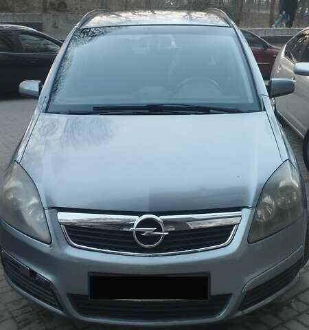 Сірий Опель Зафіра, об'ємом двигуна 1.6 л та пробігом 280 тис. км за 4700 $, фото 1 на Automoto.ua