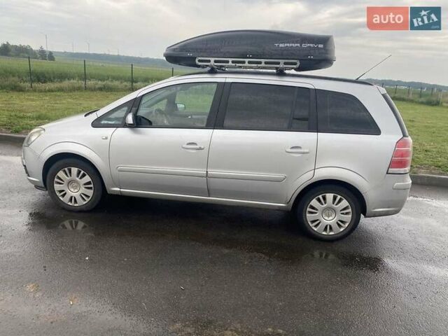 Серый Опель Зафира, объемом двигателя 1.8 л и пробегом 308 тыс. км за 6900 $, фото 1 на Automoto.ua