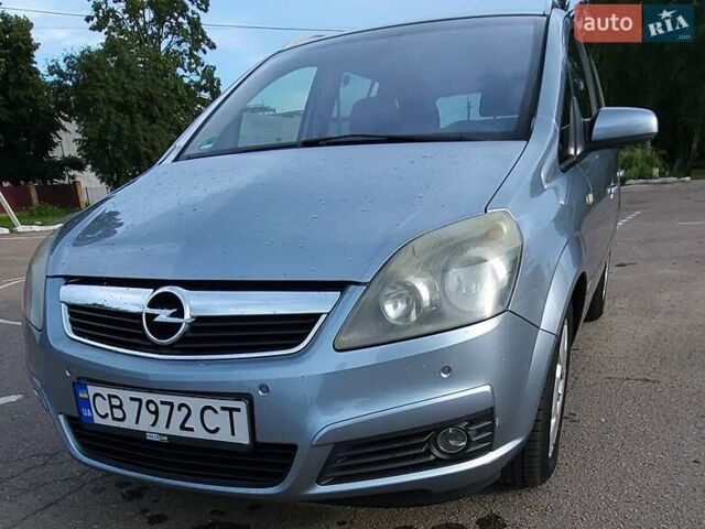 Серый Опель Зафира, объемом двигателя 1.8 л и пробегом 267 тыс. км за 5700 $, фото 1 на Automoto.ua