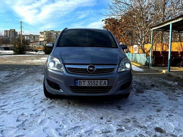 Сірий Опель Зафіра, об'ємом двигуна 1.6 л та пробігом 243 тис. км за 6500 $, фото 1 на Automoto.ua