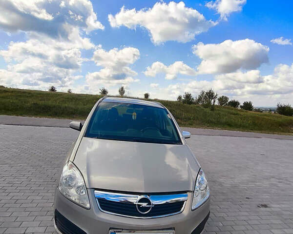 Серый Опель Зафира, объемом двигателя 1.91 л и пробегом 268 тыс. км за 6500 $, фото 1 на Automoto.ua