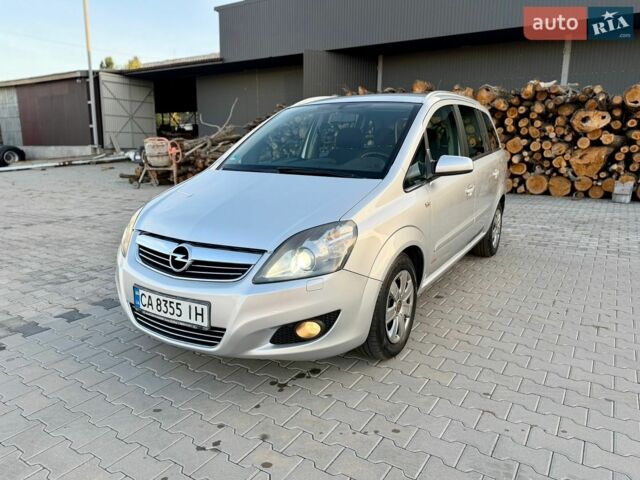 Сірий Опель Зафіра, об'ємом двигуна 1.6 л та пробігом 213 тис. км за 6800 $, фото 1 на Automoto.ua