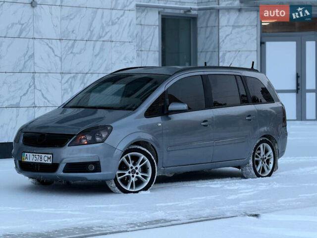 Сірий Опель Зафіра, об'ємом двигуна 0 л та пробігом 258 тис. км за 3800 $, фото 1 на Automoto.ua