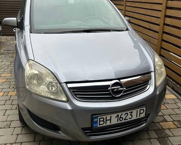 Серый Опель Зафира, объемом двигателя 1.8 л и пробегом 275 тыс. км за 4500 $, фото 1 на Automoto.ua