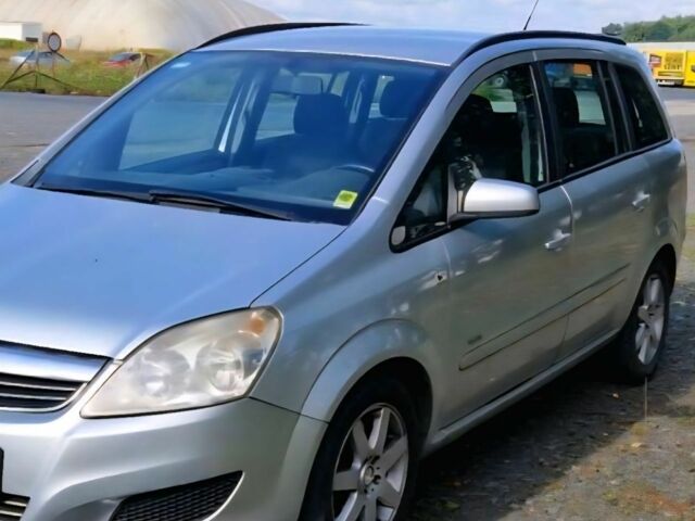 Серый Опель Зафира, объемом двигателя 0 л и пробегом 283 тыс. км за 2999 $, фото 1 на Automoto.ua