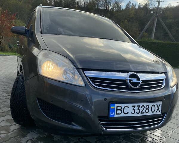 Сірий Опель Зафіра, об'ємом двигуна 1.69 л та пробігом 180 тис. км за 7000 $, фото 1 на Automoto.ua