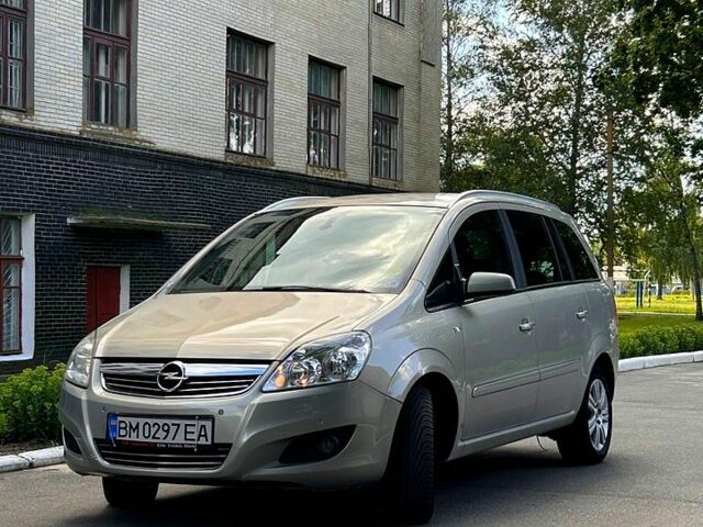 Опель Зафира 2008 в Сумах на Automoto.ua Серый Опель Зафира, объемом двигателя 1.7 л и пробегом 260 тыс. км за 5800 $, фото 1 на Automoto.ua