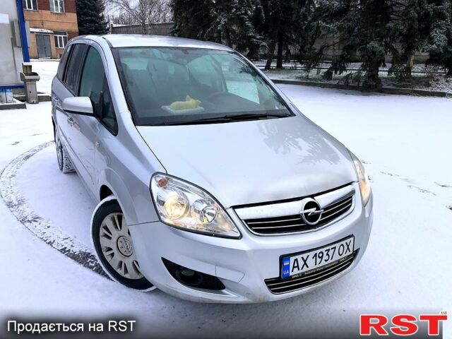 Серый Опель Зафира, объемом двигателя 1.6 л и пробегом 292 тыс. км за 5900 $, фото 1 на Automoto.ua