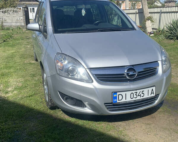 Сірий Опель Зафіра, об'ємом двигуна 1.6 л та пробігом 220 тис. км за 5000 $, фото 1 на Automoto.ua