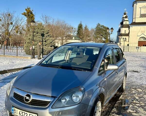 Сірий Опель Зафіра, об'ємом двигуна 1.8 л та пробігом 192 тис. км за 5500 $, фото 1 на Automoto.ua