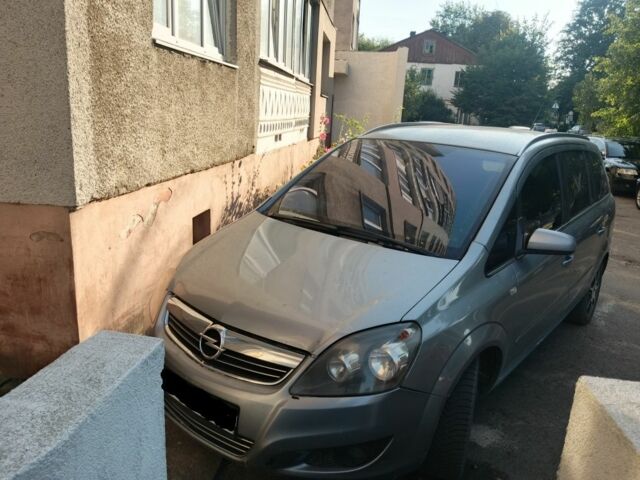 Серый Опель Зафира, объемом двигателя 0 л и пробегом 341 тыс. км за 3100 $, фото 1 на Automoto.ua