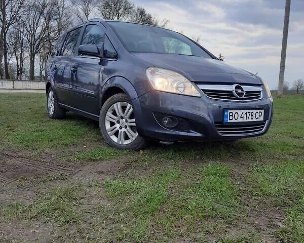 Сірий Опель Зафіра, об'ємом двигуна 1.7 л та пробігом 217 тис. км за 5700 $, фото 1 на Automoto.ua