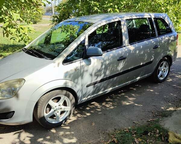 Сірий Опель Зафіра, об'ємом двигуна 1.6 л та пробігом 240 тис. км за 6800 $, фото 1 на Automoto.ua