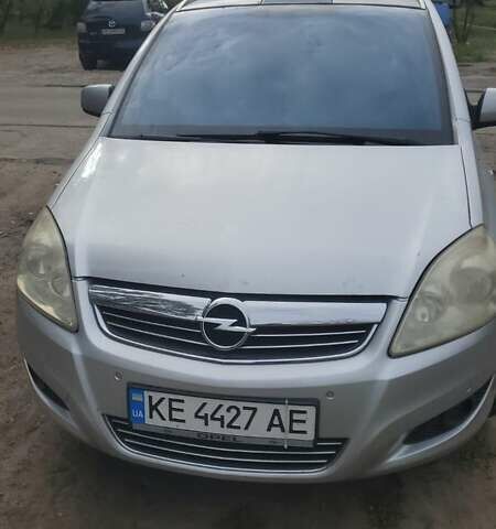 Опель Зафіра 2009 у Кропивницькому (Кіровограді) на Automoto.ua Сірий Опель Зафіра, об'ємом двигуна 1.7 л та пробігом 247 тис. км за 6200 $, фото 1 на Automoto.ua