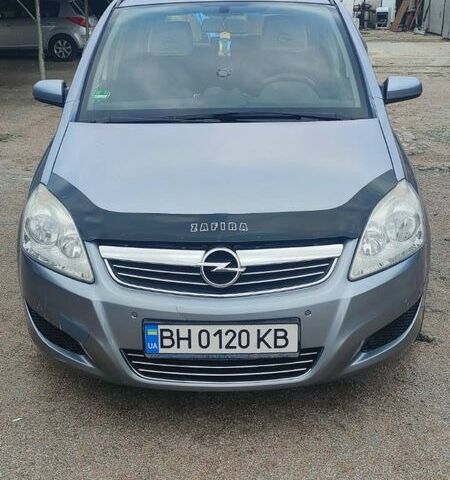 Серый Опель Зафира, объемом двигателя 1.7 л и пробегом 225 тыс. км за 7000 $, фото 1 на Automoto.ua