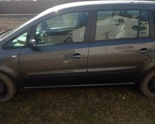 Серый Опель Зафира, объемом двигателя 1.6 л и пробегом 230 тыс. км за 6100 $, фото 1 на Automoto.ua