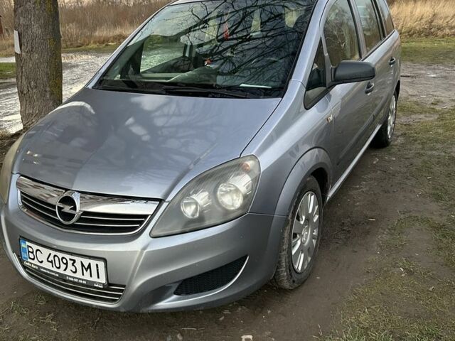 Сірий Опель Зафіра, об'ємом двигуна 1.7 л та пробігом 249 тис. км за 5400 $, фото 1 на Automoto.ua