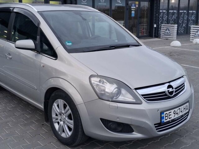 Сірий Опель Зафіра, об'ємом двигуна 1.6 л та пробігом 310 тис. км за 7500 $, фото 1 на Automoto.ua