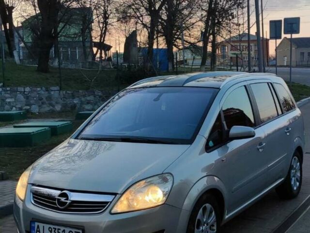 Сірий Опель Зафіра, об'ємом двигуна 1.7 л та пробігом 323 тис. км за 6700 $, фото 1 на Automoto.ua