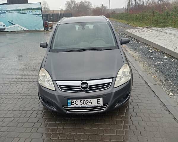 Серый Опель Зафира, объемом двигателя 1.7 л и пробегом 320 тыс. км за 5500 $, фото 1 на Automoto.ua
