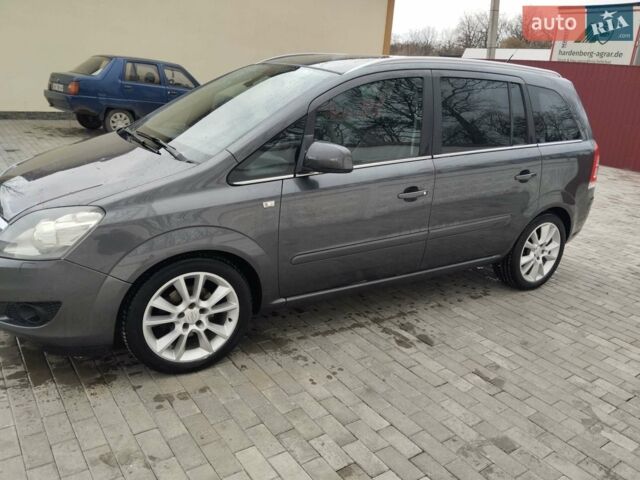 Сірий Опель Зафіра, об'ємом двигуна 1.8 л та пробігом 242 тис. км за 6000 $, фото 1 на Automoto.ua