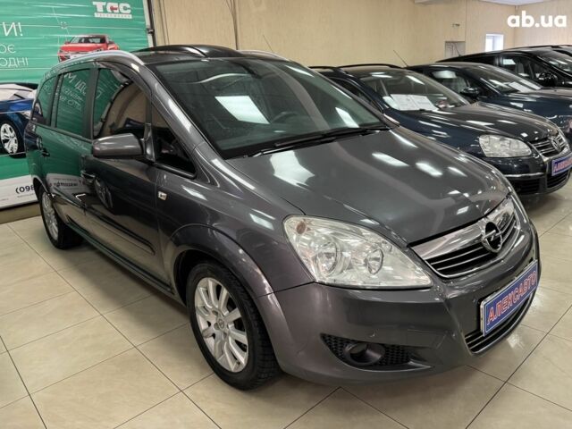 Серый Опель Зафира, объемом двигателя 1.7 л и пробегом 250 тыс. км за 6500 $, фото 1 на Automoto.ua