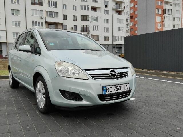 Опель Зафира 2009 в Львове на Automoto.ua Серый Опель Зафира, объемом двигателя 1.6 л и пробегом 252 тыс. км за 6500 $, фото 1 на Automoto.ua