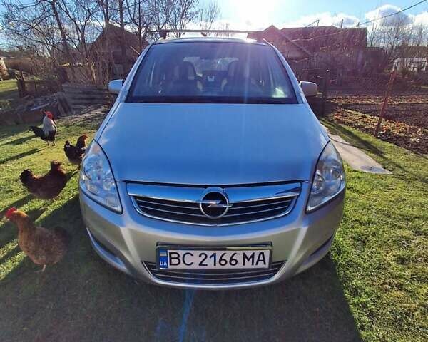 Серый Опель Зафира, объемом двигателя 1.91 л и пробегом 195 тыс. км за 6500 $, фото 1 на Automoto.ua