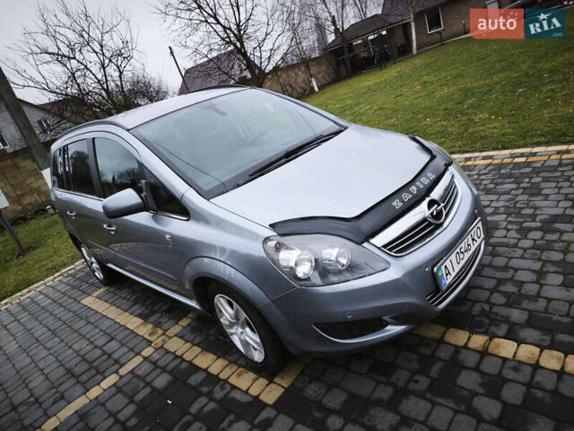 Сірий Опель Зафіра, об'ємом двигуна 1.69 л та пробігом 326 тис. км за 5800 $, фото 1 на Automoto.ua