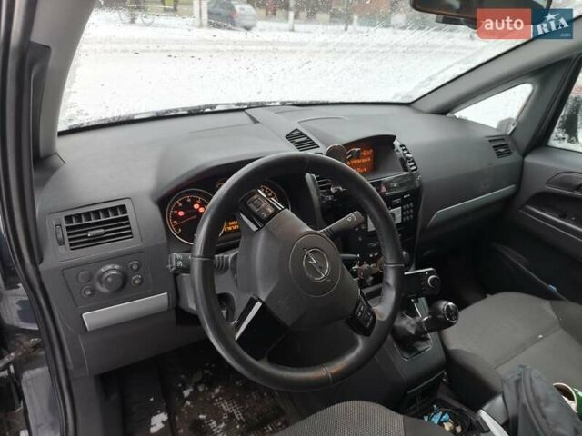Сірий Опель Зафіра, об'ємом двигуна 1.8 л та пробігом 278 тис. км за 6151 $, фото 1 на Automoto.ua