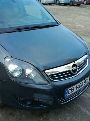 Сірий Опель Зафіра, об'ємом двигуна 1.69 л та пробігом 280 тис. км за 7000 $, фото 1 на Automoto.ua