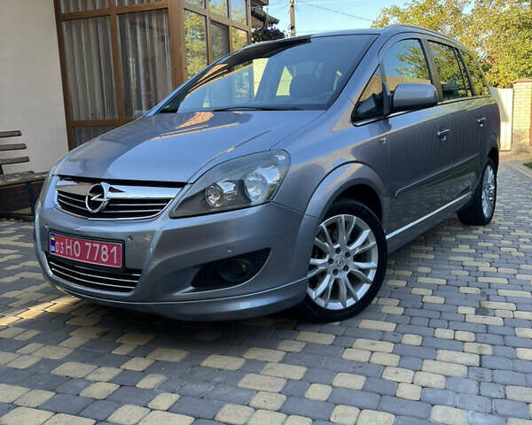 Сірий Опель Зафіра, об'ємом двигуна 1.6 л та пробігом 172 тис. км за 7250 $, фото 1 на Automoto.ua