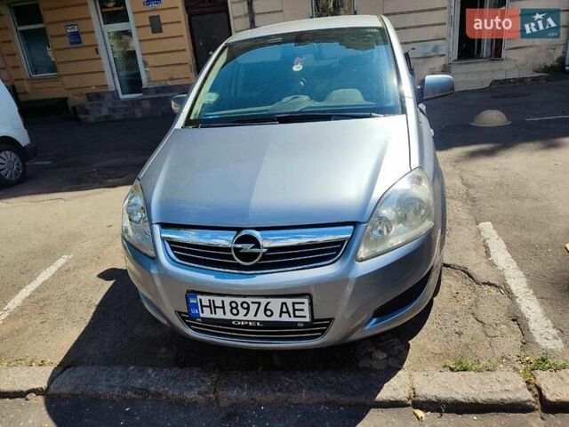 Серый Опель Зафира, объемом двигателя 1.8 л и пробегом 167 тыс. км за 6200 $, фото 1 на Automoto.ua