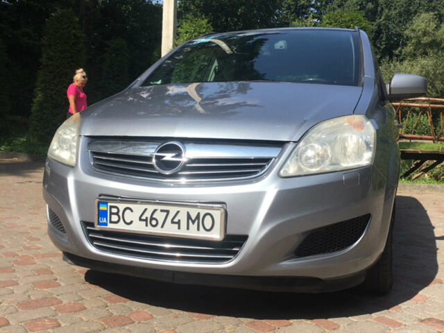 Серый Опель Зафира, объемом двигателя 1.7 л и пробегом 220 тыс. км за 7150 $, фото 1 на Automoto.ua