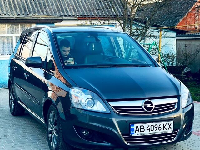 Сірий Опель Зафіра, об'ємом двигуна 1.6 л та пробігом 0 тис. км за 7499 $, фото 1 на Automoto.ua