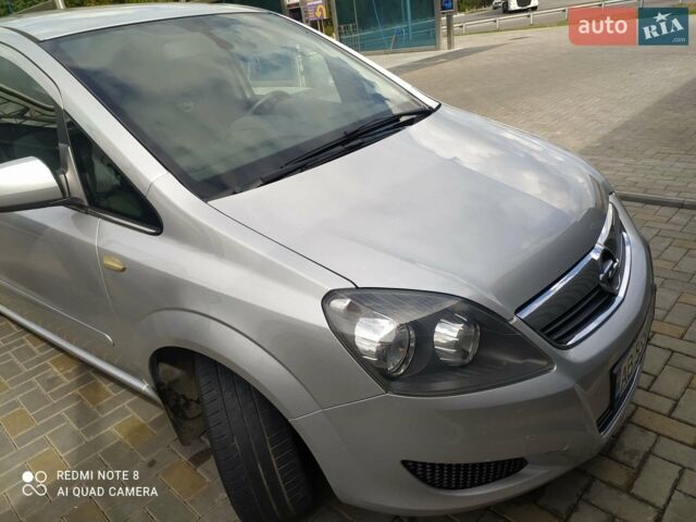 Сірий Опель Зафіра, об'ємом двигуна 1.8 л та пробігом 229 тис. км за 7900 $, фото 1 на Automoto.ua