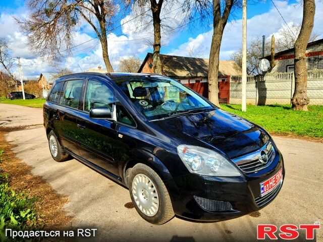 Серый Опель Зафира, объемом двигателя 1.6 л и пробегом 174 тыс. км за 6100 $, фото 1 на Automoto.ua