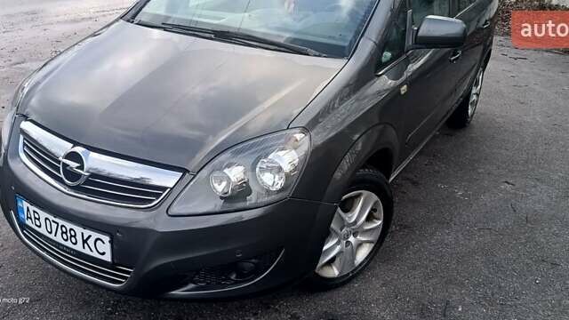 Сірий Опель Зафіра, об'ємом двигуна 1.69 л та пробігом 185 тис. км за 7200 $, фото 1 на Automoto.ua
