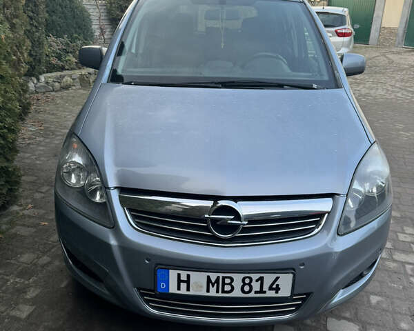 Сірий Опель Зафіра, об'ємом двигуна 1.7 л та пробігом 210 тис. км за 7700 $, фото 1 на Automoto.ua