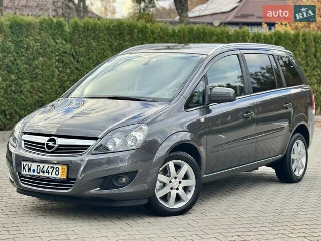 Опель Зафира 2011 в Виннице на Automoto.ua Серый Опель Зафира, объемом двигателя 1.6 л и пробегом 191 тыс. км за 6999 $, фото 1 на Automoto.ua
