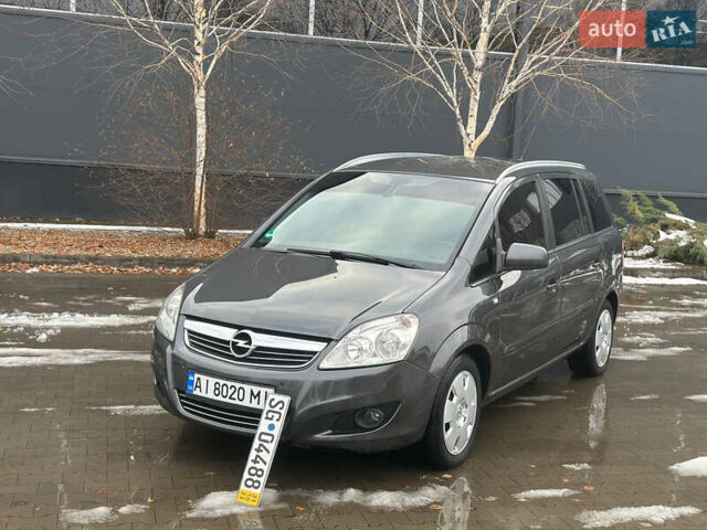 Серый Опель Зафира, объемом двигателя 1.7 л и пробегом 312 тыс. км за 7500 $, фото 1 на Automoto.ua