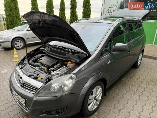 Сірий Опель Зафіра, об'ємом двигуна 1.69 л та пробігом 210 тис. км за 6450 $, фото 1 на Automoto.ua