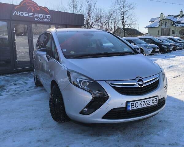 Сірий Опель Зафіра, об'ємом двигуна 2 л та пробігом 239 тис. км за 10199 $, фото 1 на Automoto.ua