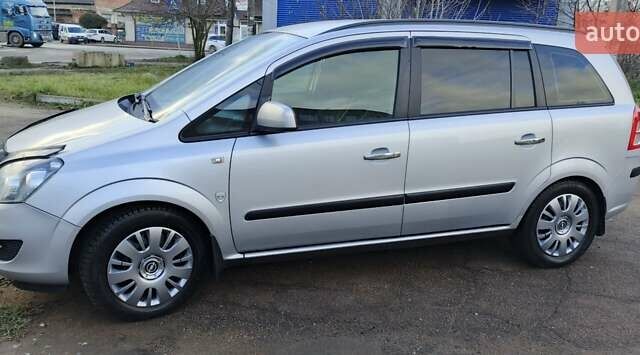 Сірий Опель Зафіра, об'ємом двигуна 1.7 л та пробігом 255 тис. км за 6999 $, фото 1 на Automoto.ua