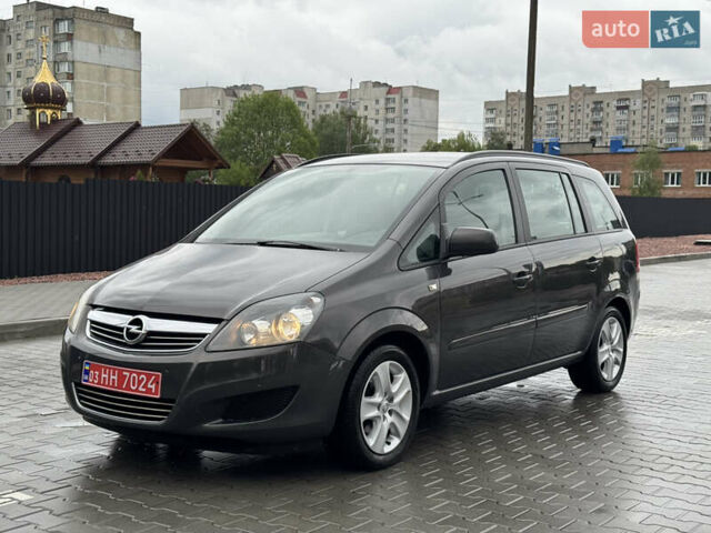 Сірий Опель Зафіра, об'ємом двигуна 1.6 л та пробігом 214 тис. км за 7700 $, фото 1 на Automoto.ua