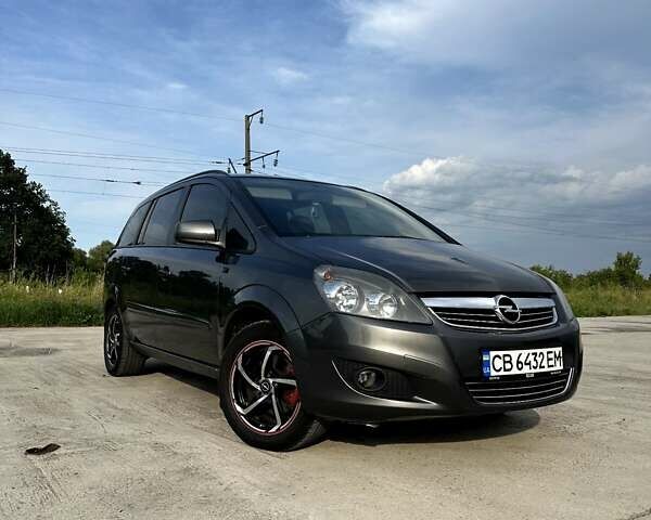 Серый Опель Зафира, объемом двигателя 1.8 л и пробегом 230 тыс. км за 7900 $, фото 1 на Automoto.ua