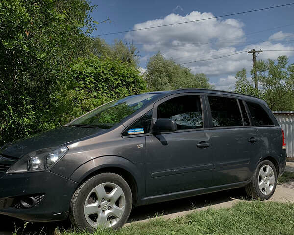 Серый Опель Зафира, объемом двигателя 1.6 л и пробегом 240 тыс. км за 7150 $, фото 1 на Automoto.ua
