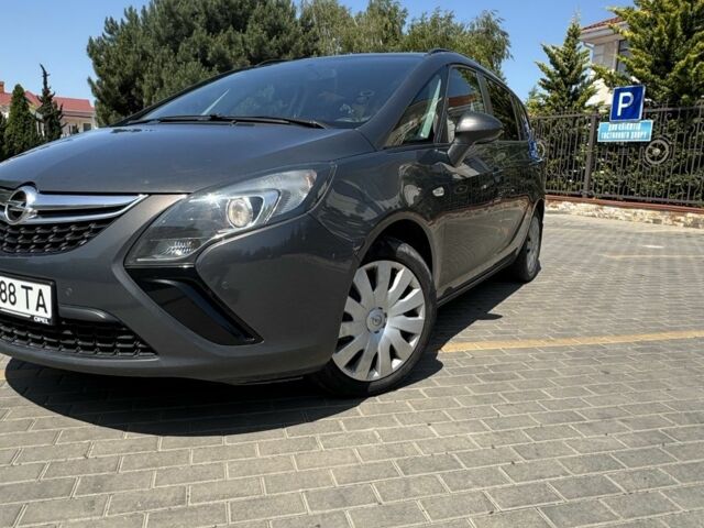 Сірий Опель Зафіра, об'ємом двигуна 2 л та пробігом 250 тис. км за 8500 $, фото 1 на Automoto.ua